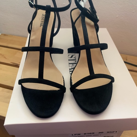 Black strappy block heels - Picture 3 of 3